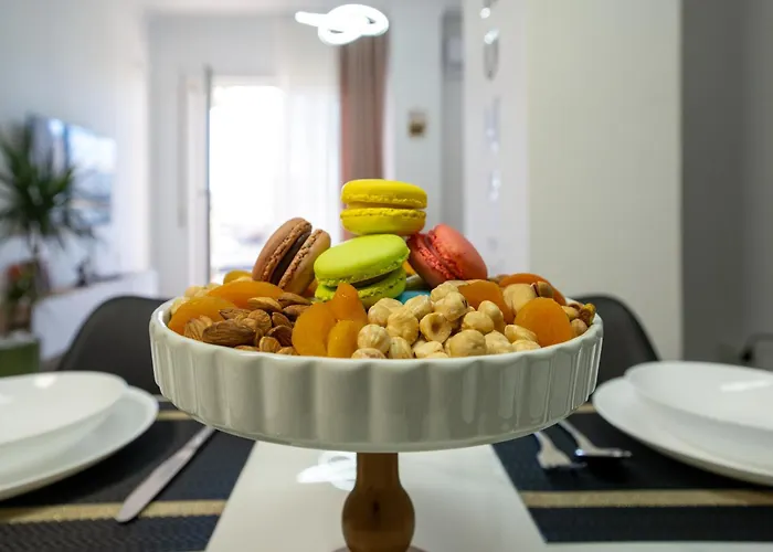 Rana - Modern & Sunny Flat Near Center & Appartement